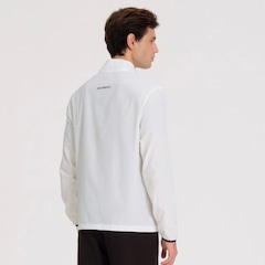 Jaqueta New Balance Corta Vento Sport Essentials - Masculina - Foto 3