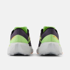 Tênis New Balance Fuelcell Rebel V4 - Feminino - Foto 6