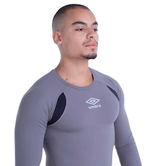 Camiseta Umbro Térmica Diamond Elite - Masculina - Foto 2