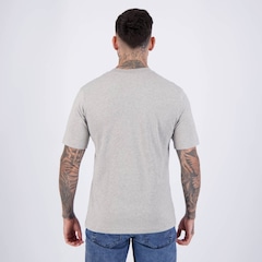 Camiseta adidas Small Logo - Masculina - Foto 4