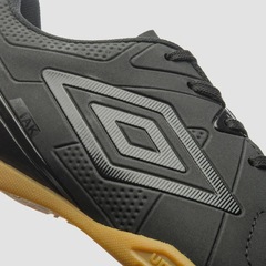 Chuteira Futsal Umbro Attak Eternal - Adulto - Foto 6