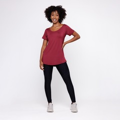 Camiseta Manga Curta Orbis Fitness Comprida Tapa Bumbum - Feminina - Foto 3