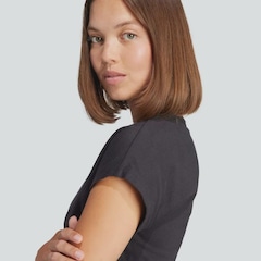 Camiseta Algodão adidas Essentials Linear - Feminina - Foto 7