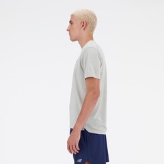 Camiseta New Balance Atlhetics Run Masculina - Foto 2