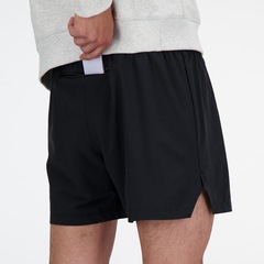 Shorts New Balance Run Club - 5" Masculino - Foto 4