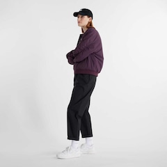 Calça New Balance Twill Boylston Feminina - Foto 7
