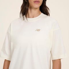 Camiseta New Balance Graphic Feminina - Foto 3