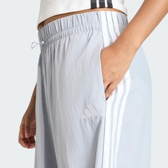 Calça Malha adidas Parachute Essentials Três Listras Lifestyle - Feminina - Foto 6