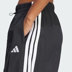 Calça Malha adidas Parachute Essentials Três Listras Lifestyle - Feminina - Foto 5