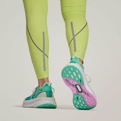 Tênis adidas by Stella Mccartney Ultraboost 5 - Feminino - Foto 4