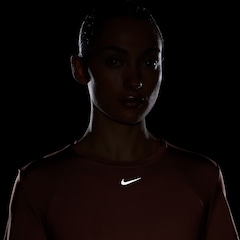 Camiseta Nike One Classic Cropped Feminina - Foto 3