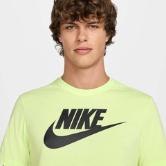 Camiseta Nike Sportswear Icon Futura - Masculina - Foto 3