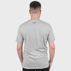 Camiseta Under Armour Training Overlay - Masculina - Foto 3