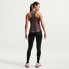 Camiseta Regata Nike Dri-FIT Run - Feminina - Foto 5