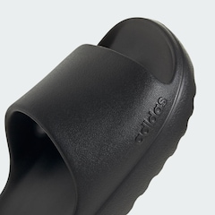 Chinelo adidas Adilette Lumia - Unissex - Foto 9