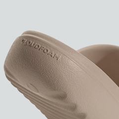 Chinelo adidas Adilette Lumia - Unissex - Foto 10