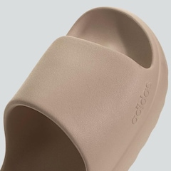 Chinelo adidas Adilette Lumia - Unissex - Foto 9