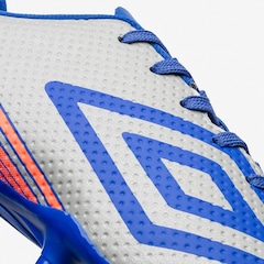 Chuteira de Campo Umbro Force - Adulto - Foto 7