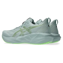 Tênis ASICS Novablast 5 Masculino - Foto 4