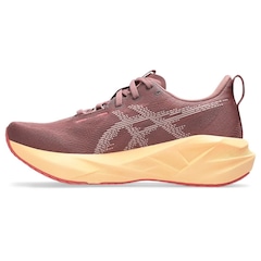 Tênis Asics Novablast 5 - Feminino - Foto 2