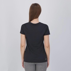 Camiseta New Balance Sport Essentials - Feminina - Foto 4