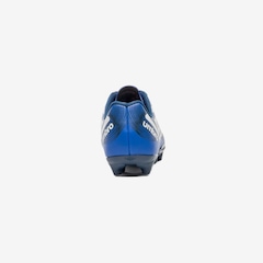 Chuteira de Campo Umbro Orbit Jr - Unissex - Foto 6