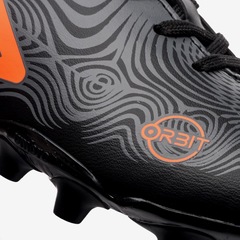 Chuteira de Campo Umbro Orbit Jr - Unissex - Foto 7