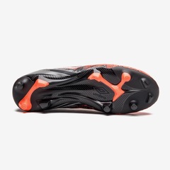 Chuteira de Campo Umbro Gravity - Adulto - Foto 5
