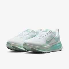 Tênis Nike Vomero 18 - Feminino - Foto 6