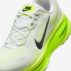 Tênis Nike Vomero 18 - Feminino - Foto 7