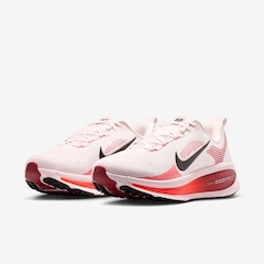 Tênis Nike Vomero 18 - Feminino - Foto 5