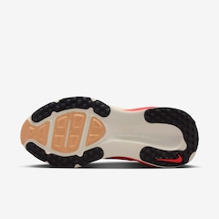 Tênis Nike Vomero 18 - Feminino - Foto 4