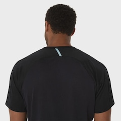 Camiseta Asics Actibreeze™ - Masculina - Foto 4