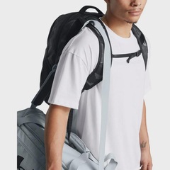 Mochila Under Armour Hust 6.0 - Foto 5