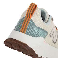 Tênis New Balance Fresh Foam Garoé V2 E Musgo - Feminino - Foto 6
