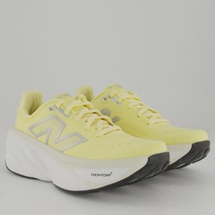 Tênis New Balance Fresh Foam X More V5 - Feminino - Foto 2