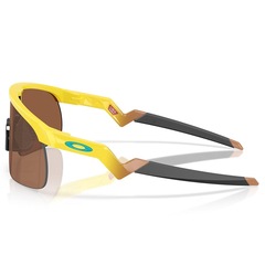 Óculos de Sol Oakley X Fortnite Peely Resistor Yellow 2823 - Unissex - Foto 2
