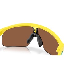 Óculos de Sol Oakley X Fortnite Peely Resistor Yellow 2823 - Unissex - Foto 6