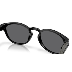 Óculos de Sol Oakley Latch Night Mission Matte 7453 - Unissex - Foto 6