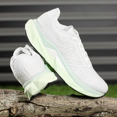 Tênis New Balance Fuelcell Propel V5 - Feminino - Foto 8