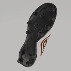 Chuteira de Campo Umbro Class Footballer - Adulto - Foto 5