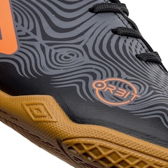 Chuteira Futsal Infantil Umbro Orbit - Foto 8