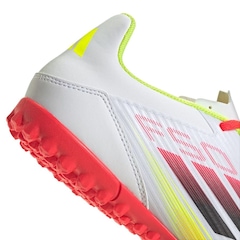 Chuteira de Society adidas F50 Club - Adulto - Foto 8
