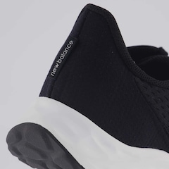 Tênis New Balance Fresh Foam Arishi V4 - Feminino - Foto 6