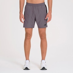 Bermuda New Balance Tenacity Logo 7" - Masculina - Foto 1