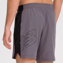 Bermuda New Balance Tenacity Logo 7" - Masculina - Foto 5