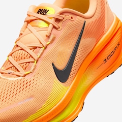 Tênis Nike Vomero 18 - Masculino - Foto 7