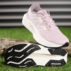 Tênis New Balance FuelCell Propel V5 - Feminino - Foto 9