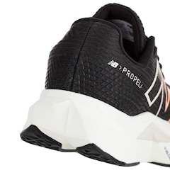 Tênis New Balance FuelCell Propel V5 - Masculino - Foto 5