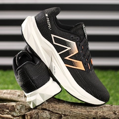 Tênis New Balance FuelCell Propel V5 - Masculino - Foto 8
